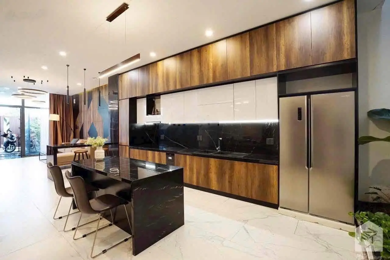 Gấp gấp bán nhà đường Nguyễn Phạm Tuân 10,5 tỷ, 140m2 7PN 8PT dòng tiền cho thuê 40 triệu mỗi tháng
