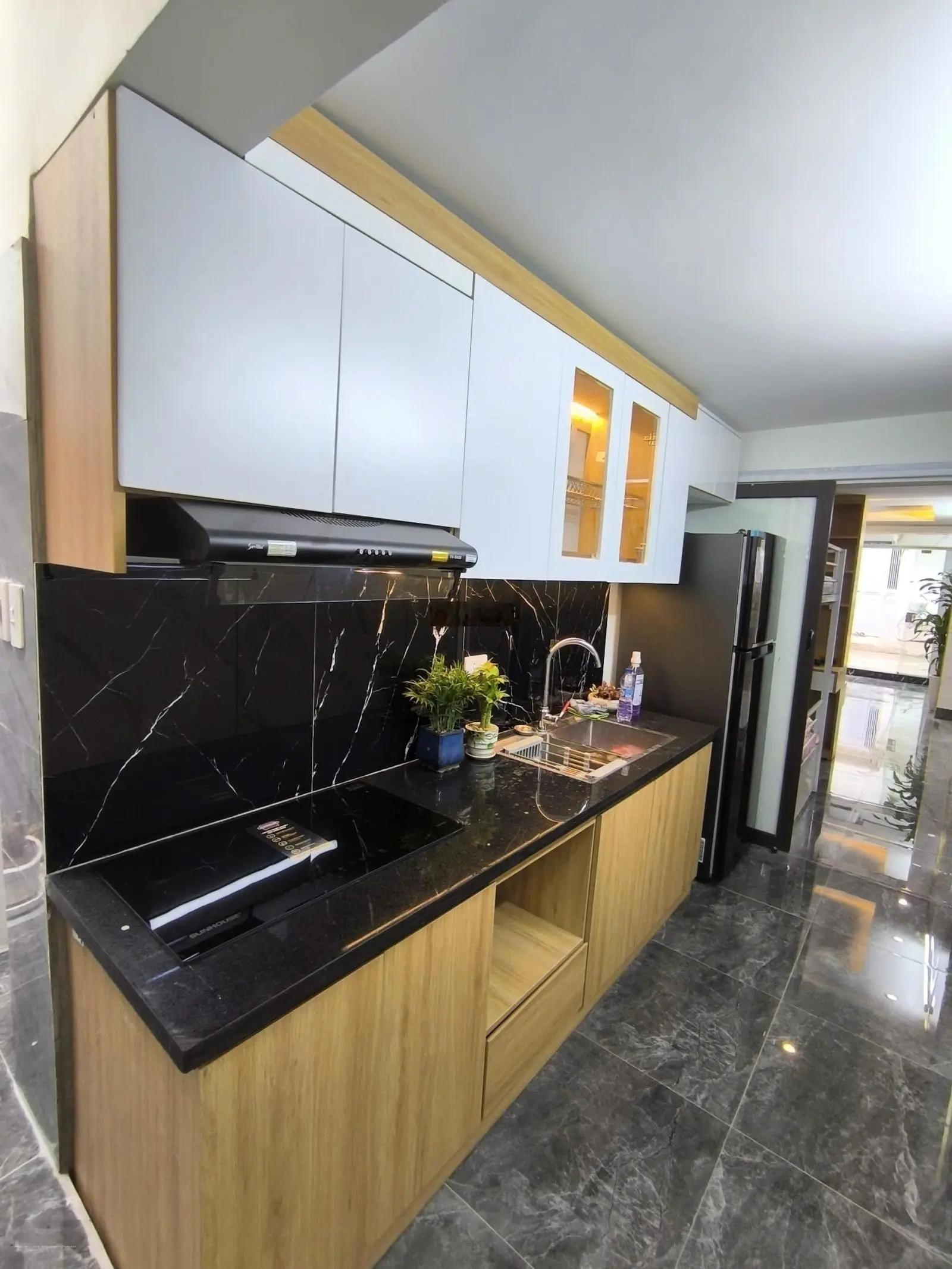 60m2 - ngay mặt đường kinh doanh, thuận tiện, oto tránh