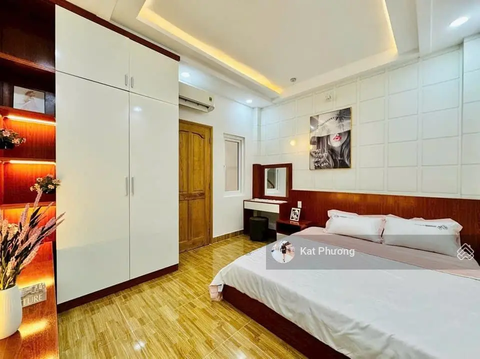 4 tầng BTCT - 75m2 ngang 4.5m-HXH - nhà hẻm 320 Trần Bình Trọng khu vip Quận 5 - kế hồ bơi Lam Sơn