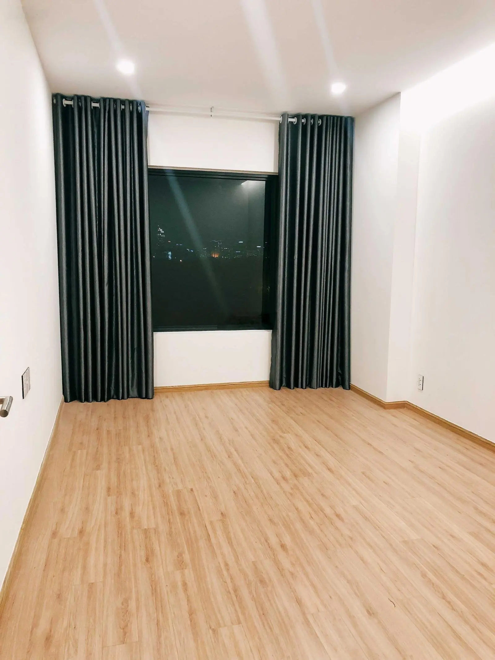 Chính chủ bán căn hộ 3 phòng ngủ New City Thủ Thiêm view Bitexco, Landmark giá tốt