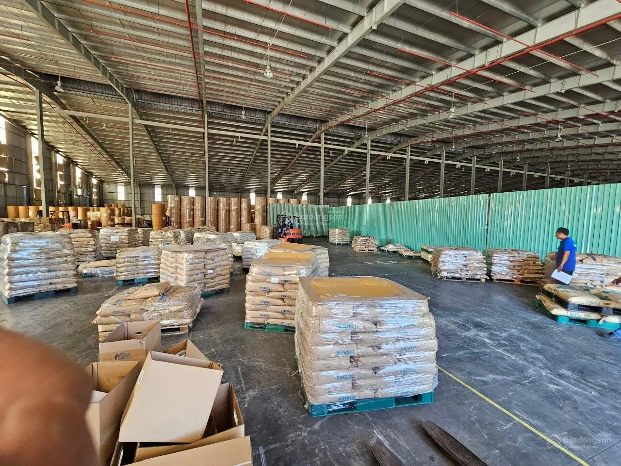 Chuyển nhượng tổ hợp kho Logistics đầy đủ công năng (thường - hoá chất - ngoại quan) trong KCN