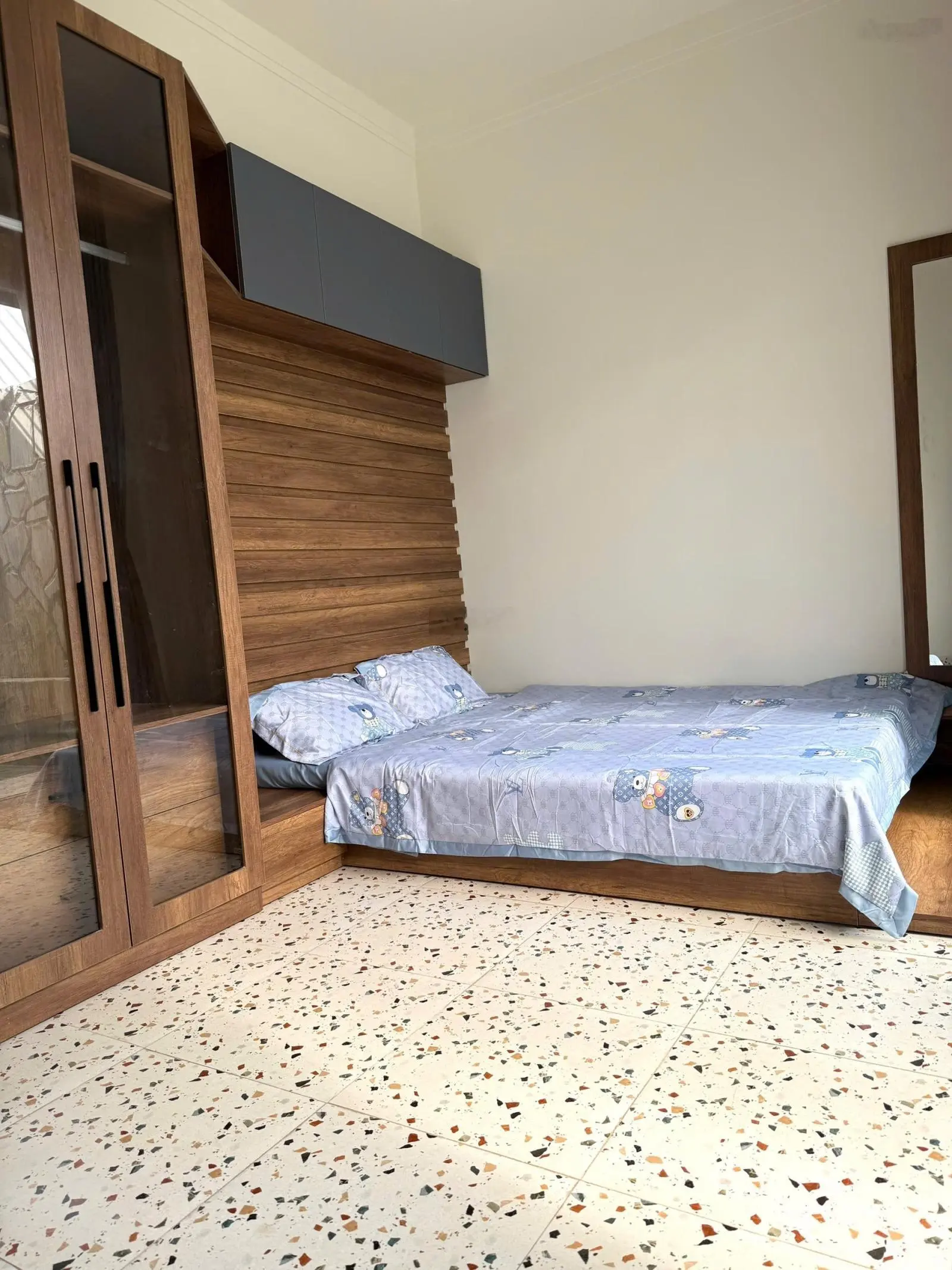 Bán nhà 6m x 30m full nội thất đường Y Wang ngay cổng chào Eakao