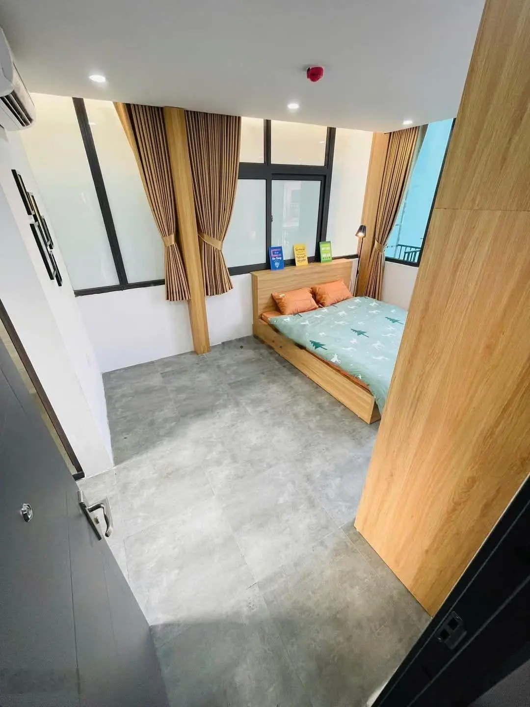 Rẻ, CHDV Mễ Trì, Nam Từ Liêm, ban công cửa sổ, dòng tiền 85tr/th, 70m2*7T*4,3m, 17pkk, PCCC, TM