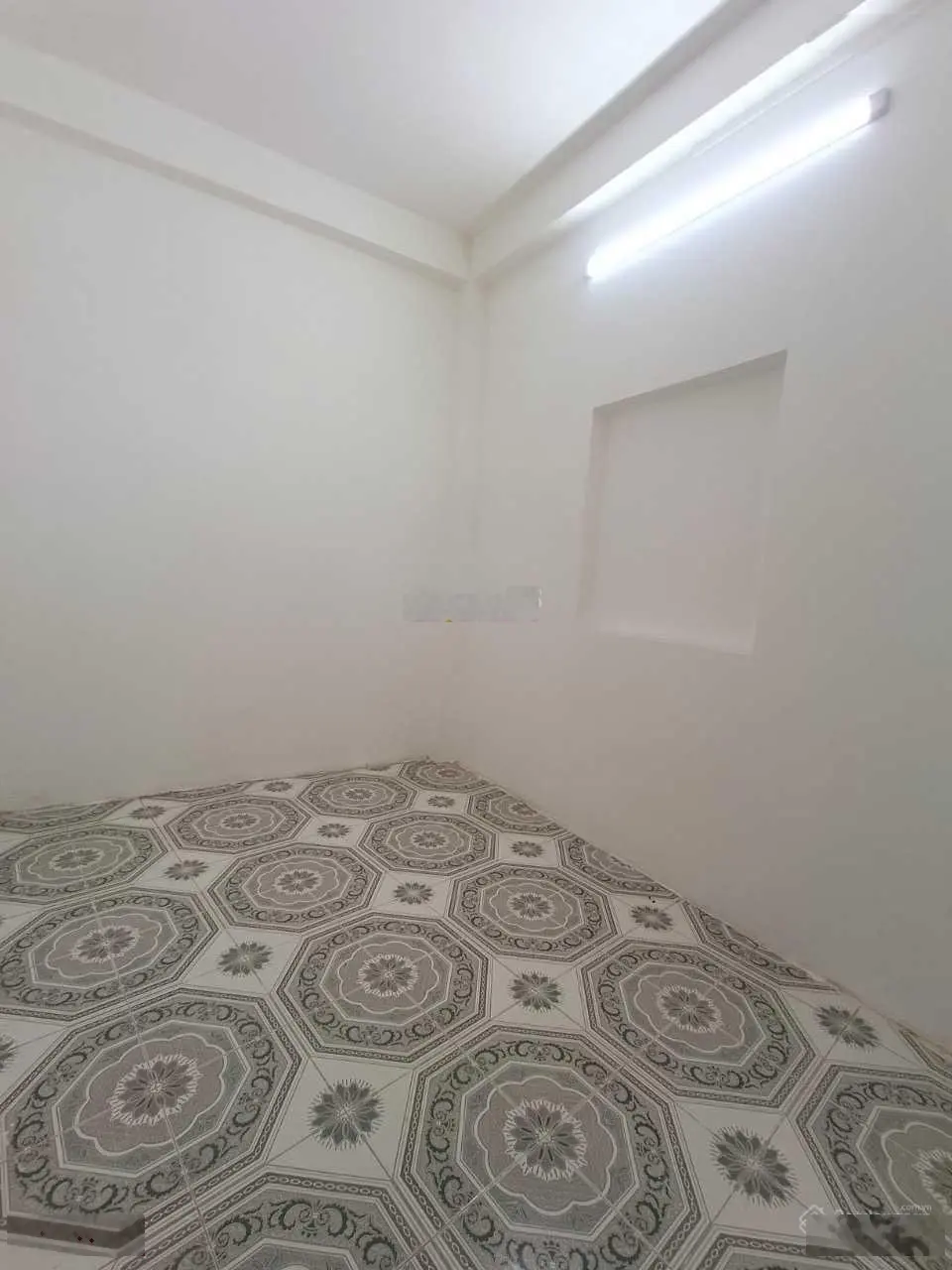 Cần bán gấp căn nhà Trần Quý , P4, Q11. Dt92,7m2, 4PN, 3WC, Giá 7.550tỷ. Sổ đỏ trao ngay