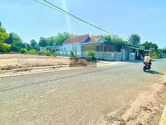 Bán 2100m2 Đất Shr Ngay Chợ, Mt Nhựa 18m, Đối Diện Kcn Gía 150tr