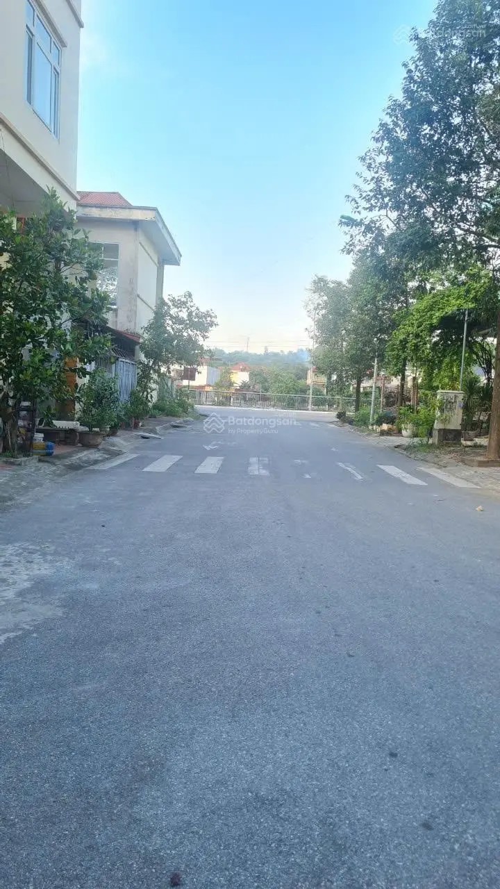 Cần bán lô đất diện tích rộng, mặt tiền lớn, ngay cạnh Hồ Búp Lê Phương Vỹ, TP BN. Giá chỉ 5, x tỷ