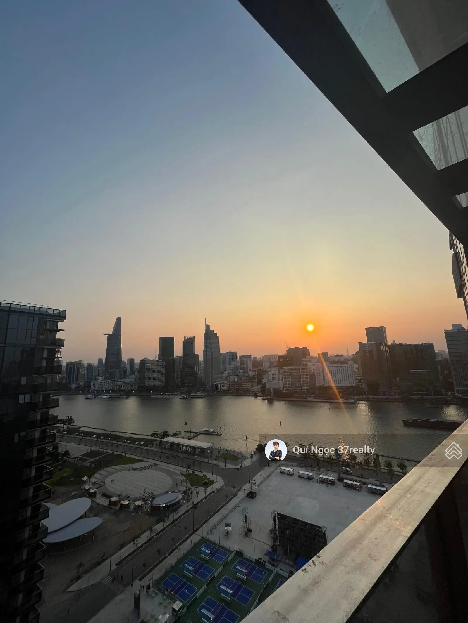 Bán cặp Loft hoa hậu Opera 5PN view sông Q1