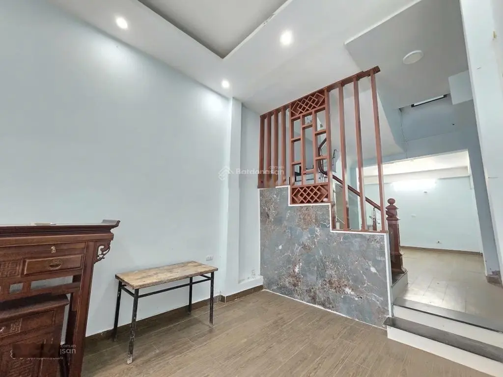 Phúc lợi 40m2 5t gara ô tô 7 chỗ - dân xây - 4 phòng ngủ - nhà dân xây