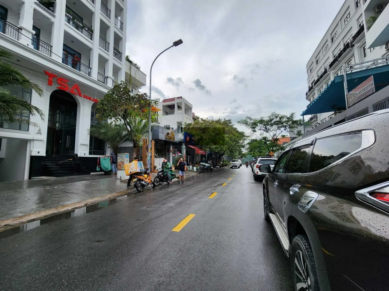 Giảm bán nhanh - đất xây hầm 7 tầng - 365m2 - đường Quốc Hương - Thảo Điền - 81 tỷ TL