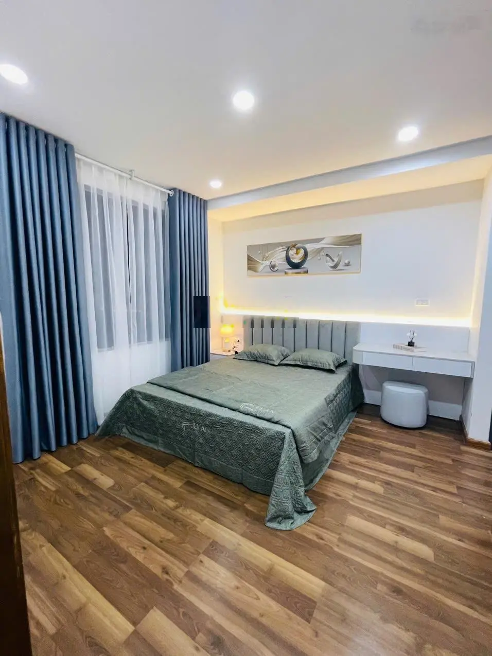 Bán căn hộ 2 ngủ 90m2 nhà full nội thất, sẵn sổ chung cư LICOGI 13 tại Khuất Duy Tiến giá 4,9 tỷ
