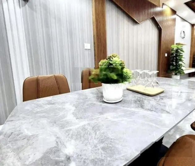 Chính chủ bán gấp nhà Nguyễn Gia Trí, p 25, Bình Thạnh. Giá 2,47 tỷ. Shr, pháp lí chuẩn
