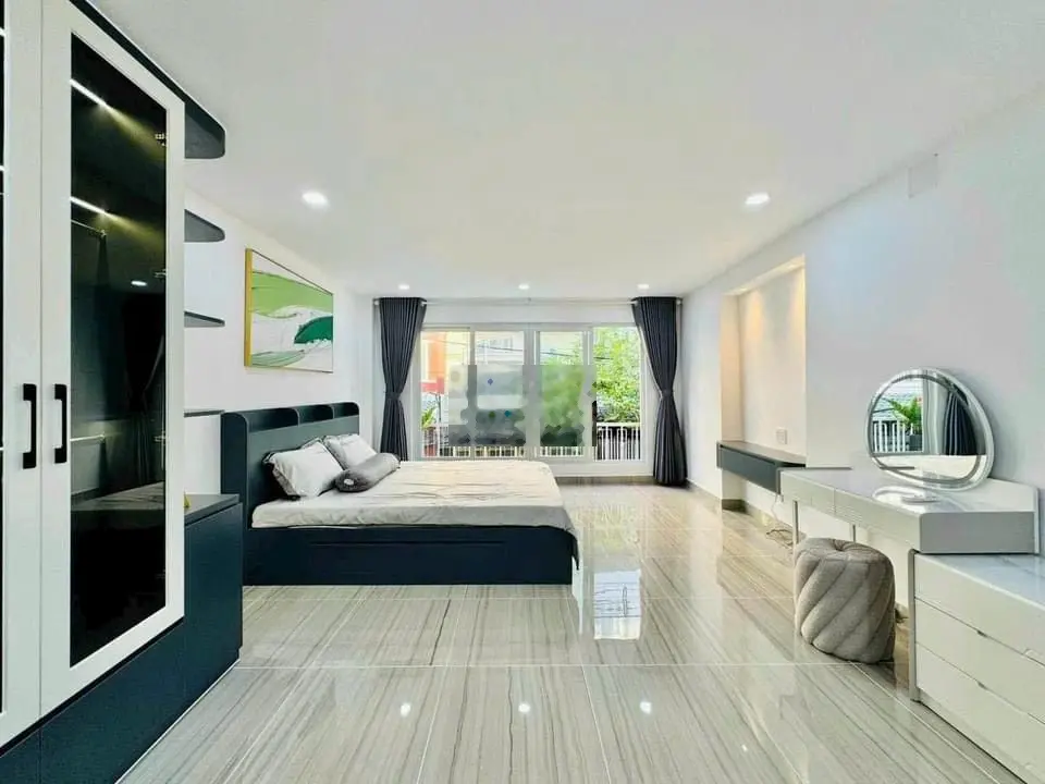 Chính chủ bán nhà hẻm số 11 Đào Duy Từ PNhuận. DT 52,8m2, giá 4tỷ050TR