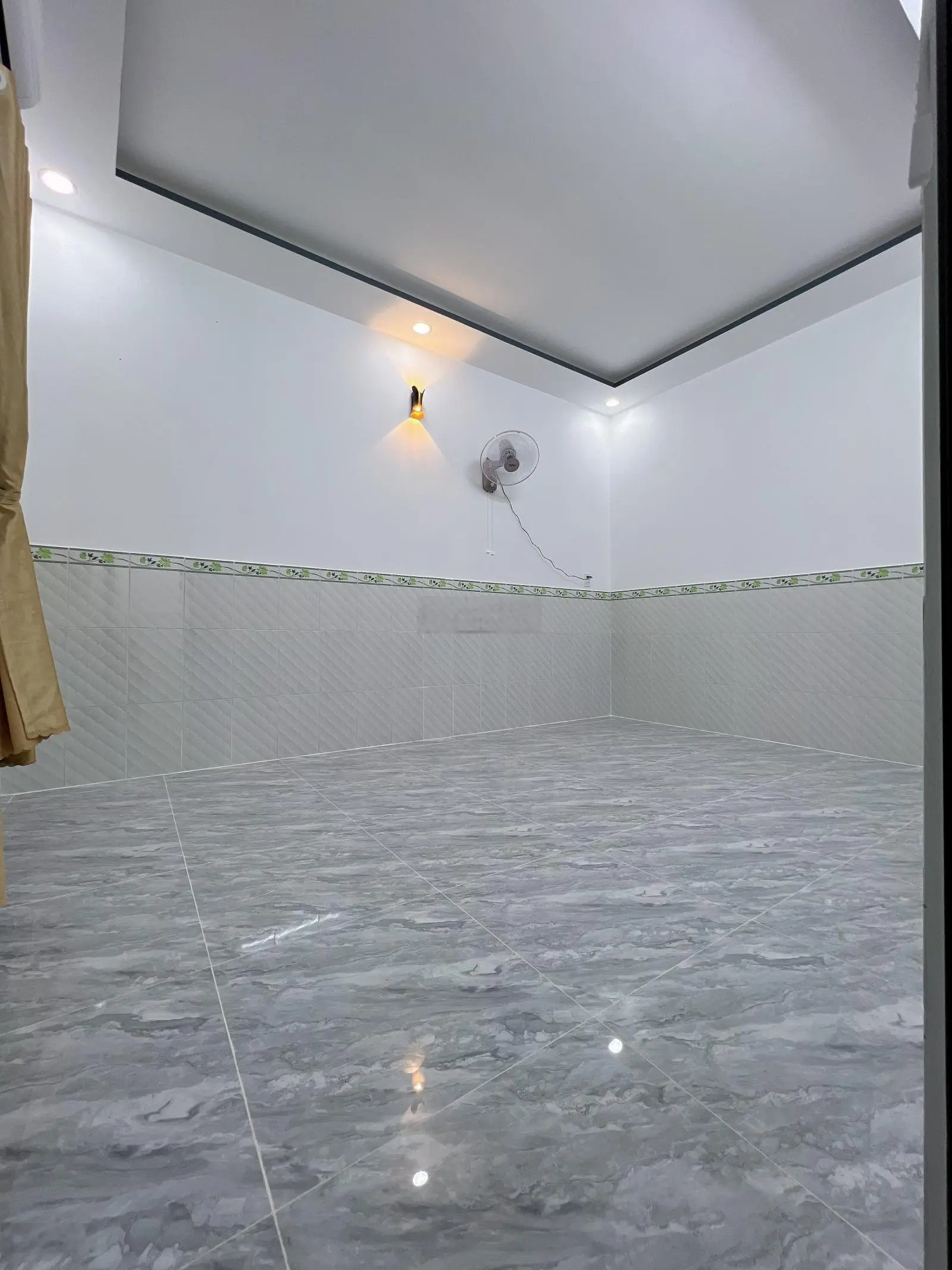 Bán nhà quận 7, đường huỳnh tấn phát, 5,5m x 10m nhà 2 tầng, 3pn, 2wc shr ccvb 2,25 tỷ.