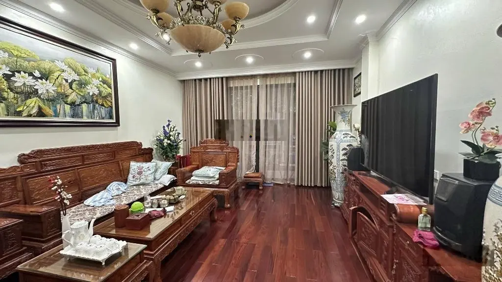 Bán nhà văn phú DT 90m 5tầng MT 4,5m giá chào 18.8tỷ