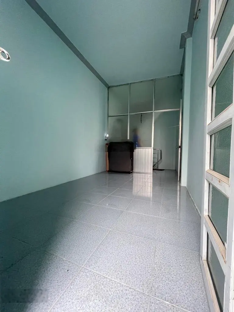 Bán nhà hẻm Lương Văn Can quận 8. 24m2 / 3 tẩng BTCT - 2 phòng ngủ