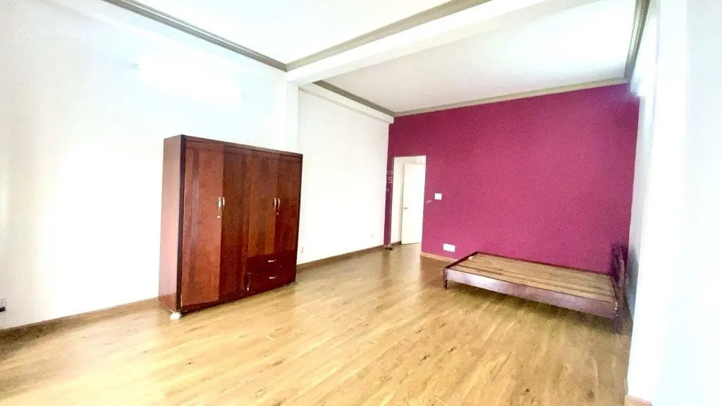 Bán nhà mặt phố đường 8, linh xuân thủ đức - 11.5 tỷ vnd - 130m2, shr, kinh doanh đa ngành nghề