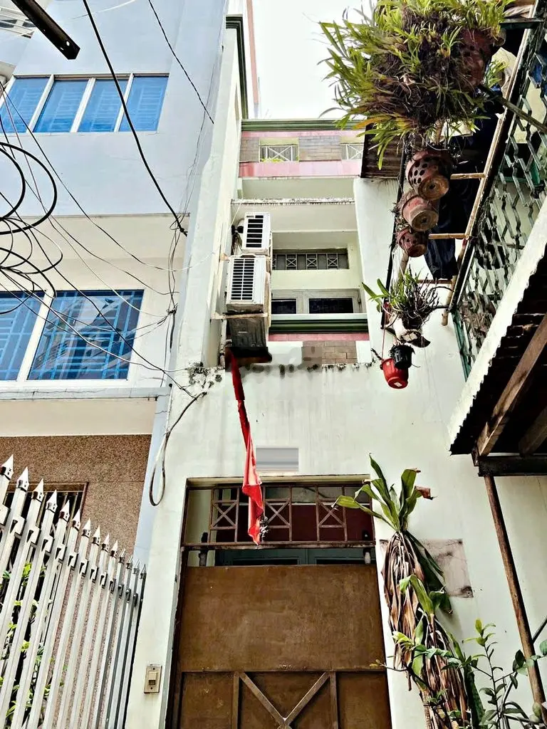 NHÀ HẺM 3 LẦU 50M2 NGÔ GIA TỰ