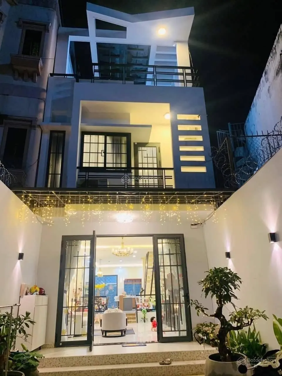 CẦN BÁN CĂN NHÀ HOÀNG PHAN THÁI - thuận tiện kinh doanh buôn bán - SHR- 2 tỷ 950