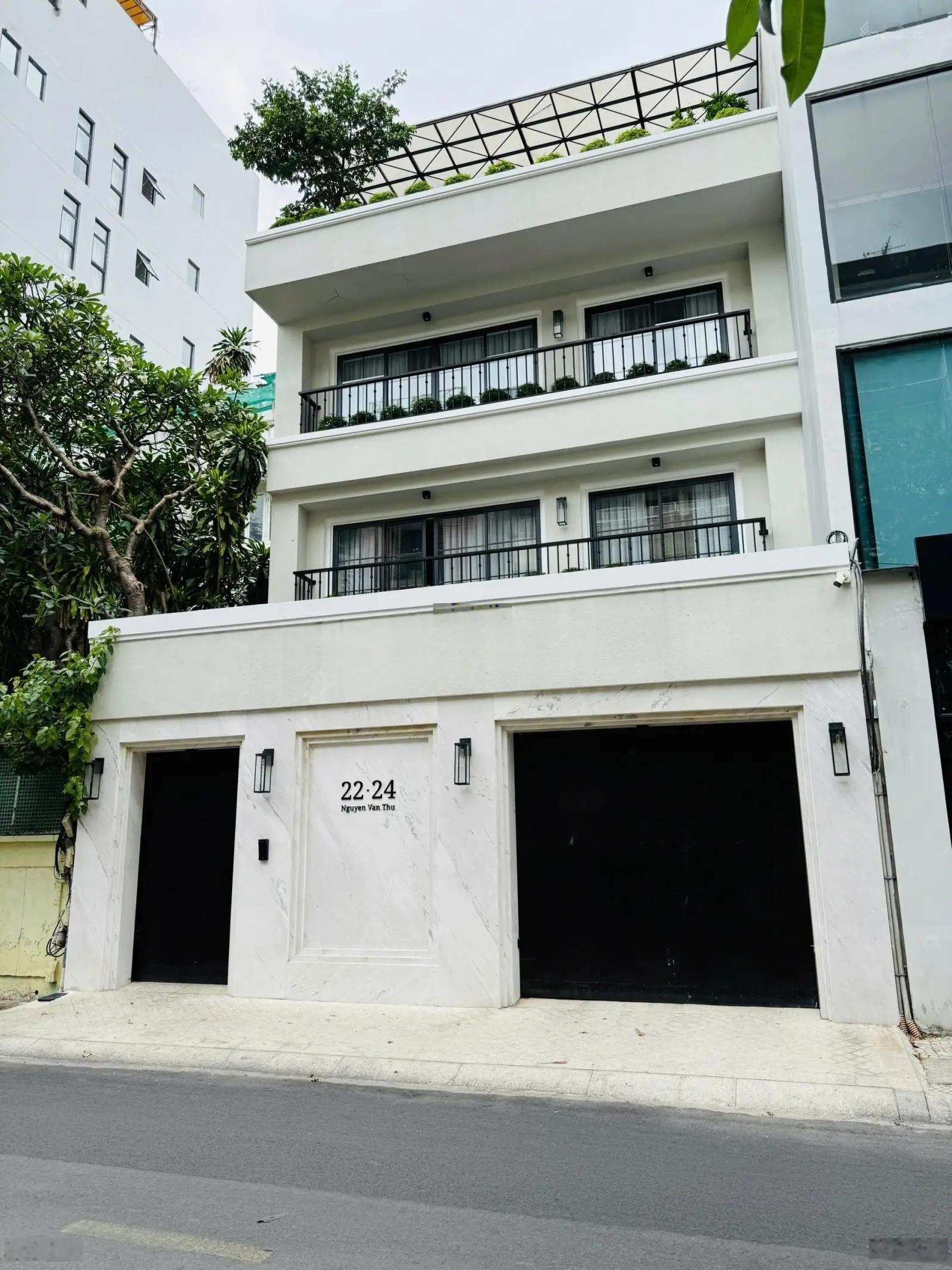 Bán biệt thự sang trọng mặt tiền tú xương, quận 3