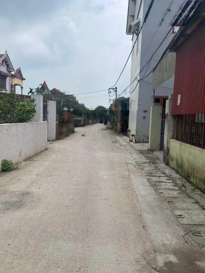 Cần bán đất trục chính thôn Lại Trạch, Yên Phú, Yên Mỹ, Hưng Yên. Diện tích 109,5m2, giá 2,03 tỷ