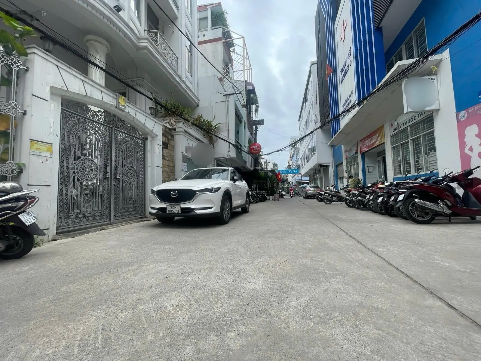Bán nhà có gara ô tô Quận 3 - Có hồ bơi sân thượng - 129m2 (4.3 x 27) không lộ giới - chỉ 25.9 tỷ