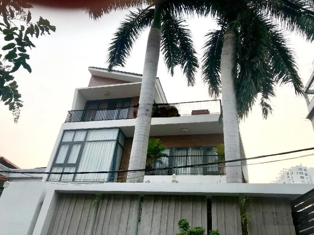 Cần bán gấp căn biệt thự cao cấp ngay phố đi bộ thảo điền, 15,8x24, 3 tầng, chỉ 100 tỷ.