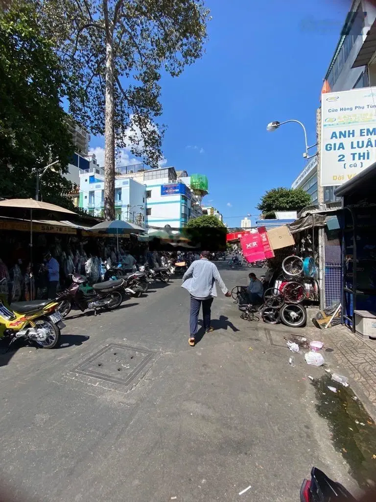 Nhà bán Phạm Hữu Chí - ngay khu chợ xe - ngang 5.8m - gần 60m2 - giá 13 tỷ