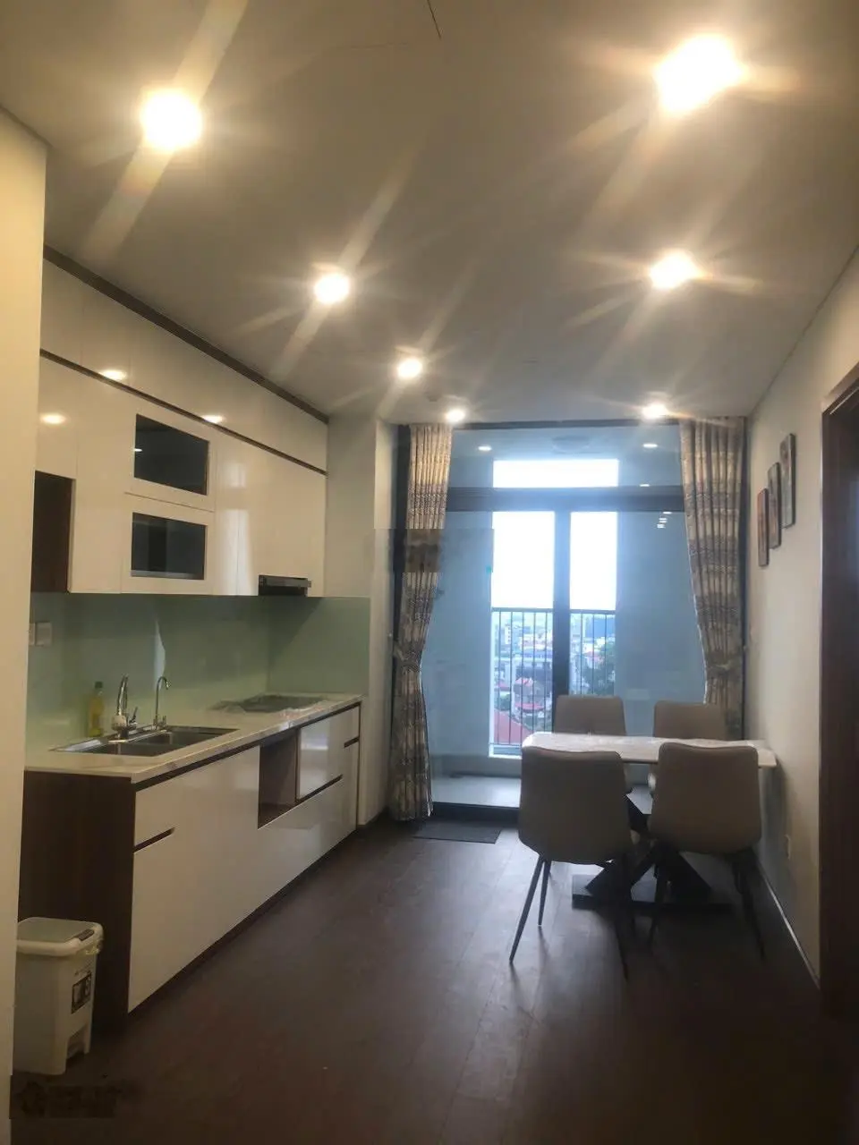 Bán căn Prime 87m2 đủ nội thất giá 2.8 tỷ