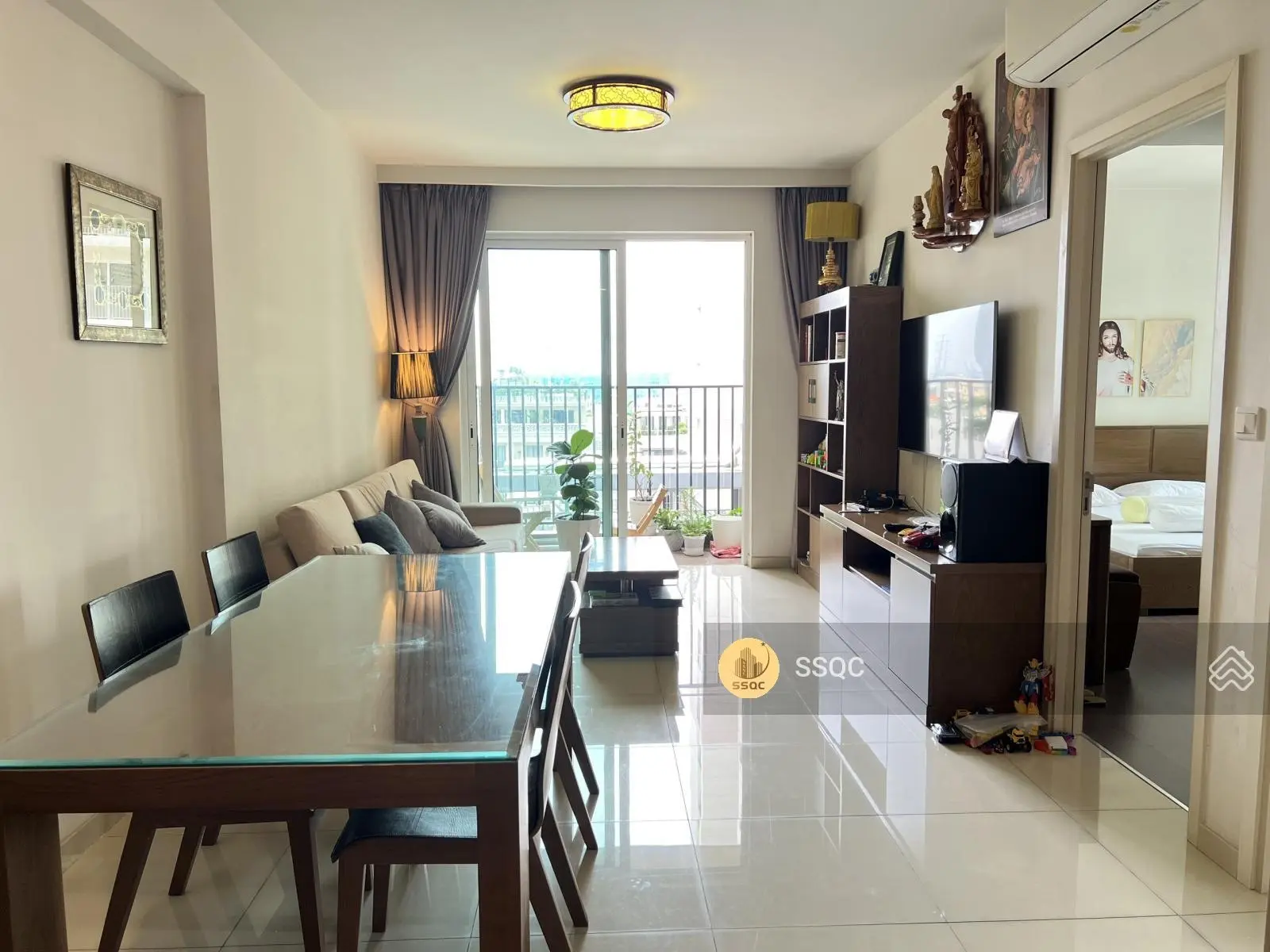 Tin thật 100% - chuyên bán căn hộ 2PN giá siêu rẻ, nội thất hiện đại, view hoa hậu ở Vista Verde