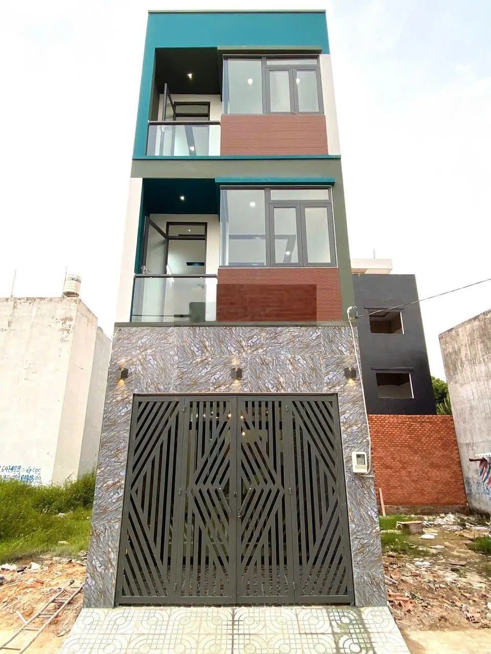 Nhà mới 3T 4PN DTSD 145m2, 5,27 tỷ, Lò Lu, Trường Thạnh, Q9, HCM, giá ưu đãi trong tháng 5