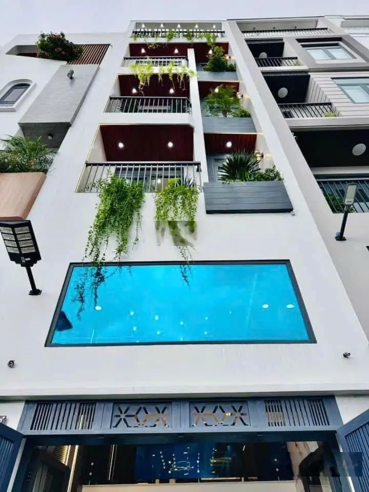 Bán căn nhà đẹp 54m đường Lê Thánh Tôn, P Bến Thành, Q1, TpHCM giá bán 3tỷ900. Gần chợ, hẻm 6m