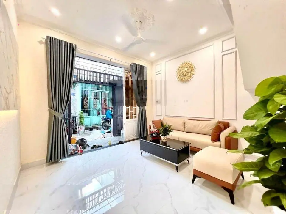Bán nhà 2 lầu - SHR/ngay Lâm Thị Hố, Quận 12 - (Công chứng trong ngày). Giá: 2,63 tỷ/TL