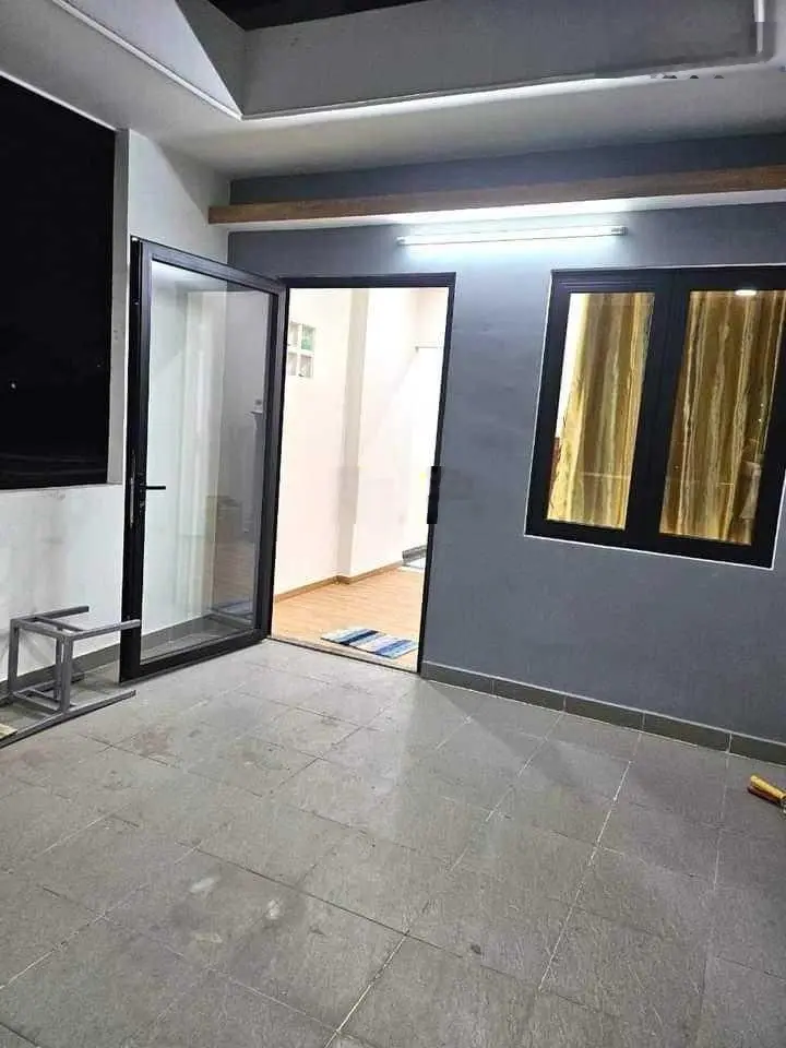Kề khu Tên Lửa - nhà kiên cố - 73m2 - 3 tầng - 2 mặt hẻm 8m - sát mặt tiền đường - tặng nội thất