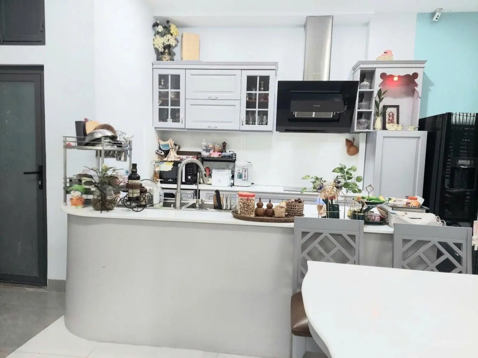 Bán gấp nhà căn góc nở hậu đẹp 4 tầng hơn 106m2, Huỳnh Tấn Phát, chỉ nhỉnh 8 tỷ