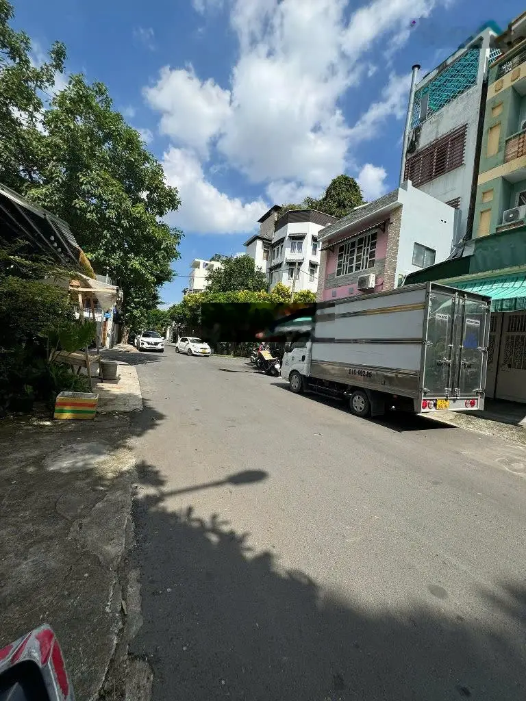Building khủng mặt tiền Quận 10, ngang 6,77m dài 27m hầm 4 tầng, KTHĐ 100tr / tháng. Chỉ 38.8 tỷ