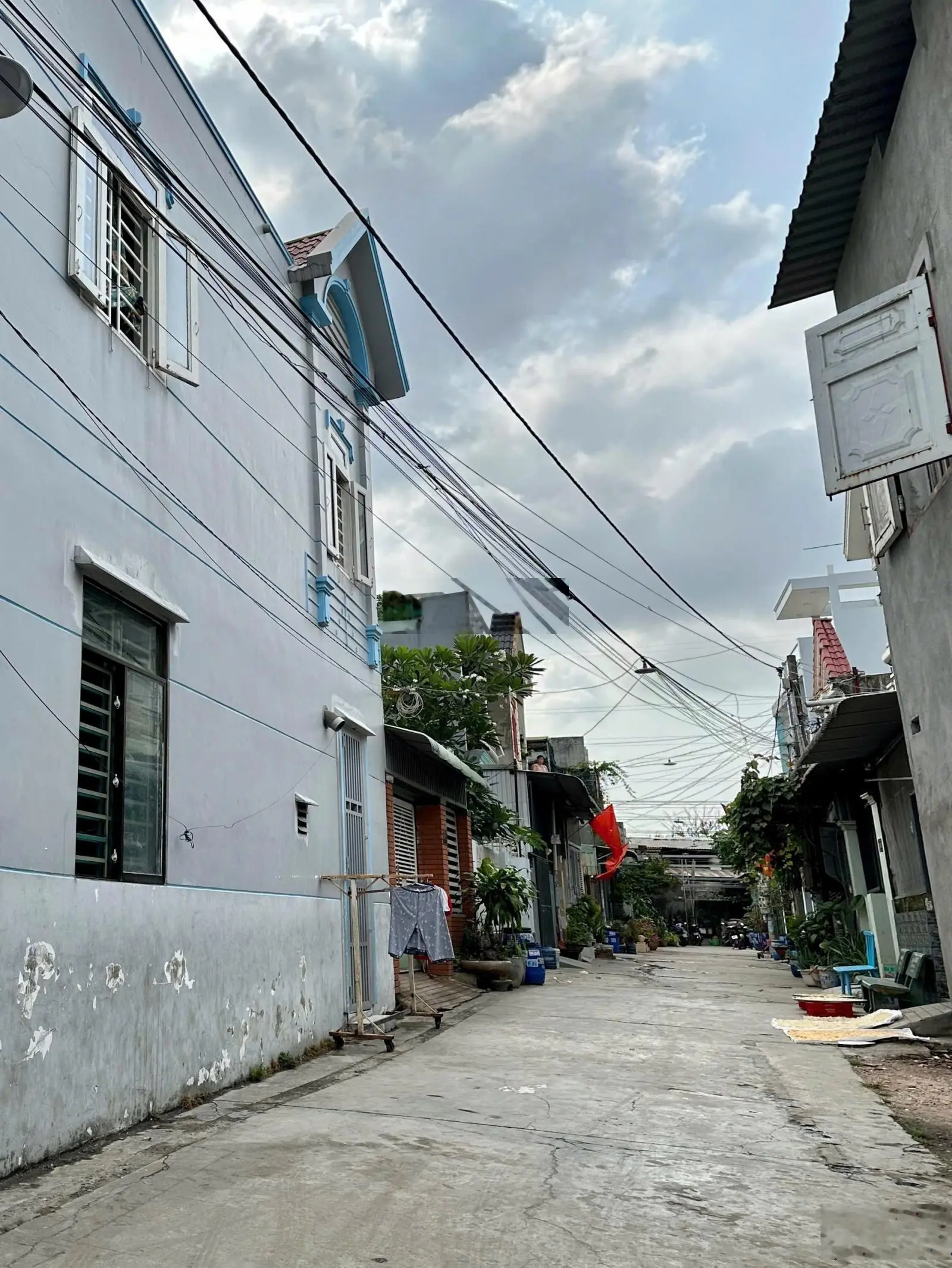 Nhà rẻ 3p ngủ lầu trệt kế bên làng đại học quôc gia tphcm.sát thủ đức siêu thi go dĩ an