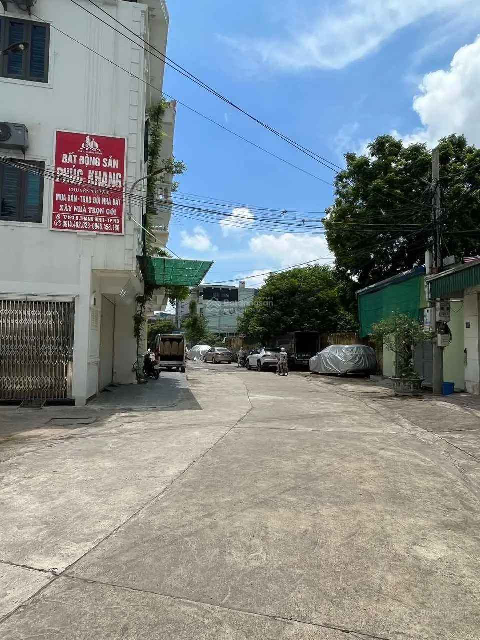 Hướng Đông Nam, 4 ô tô tránh nhau Đường Liên Hà 1, phường Lộc Hạ , thành phố Nam Định