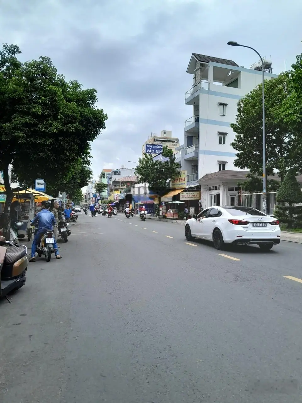 Đi nước ngoài, bán gấp nhà 5 tầng mặt tiền Tân Hương, Tân Phú. DT 4x17m giá rẻ 15 tỷ. LH 0903 949 ***
