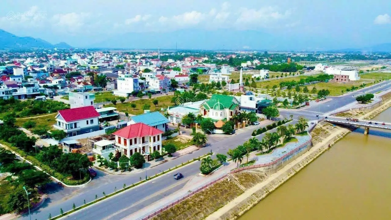 Bán đất mặt tiền đường Võ Thị Sáu KĐT Nam Sông Cái L7G sạch đẹp chỉ 18,5tr/m2