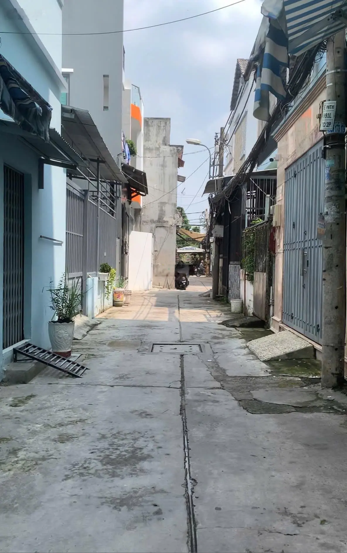 Bán nhà hẻm lớn 3 tầng ngay Phạm Thế Hiển P. 7 Quận 8