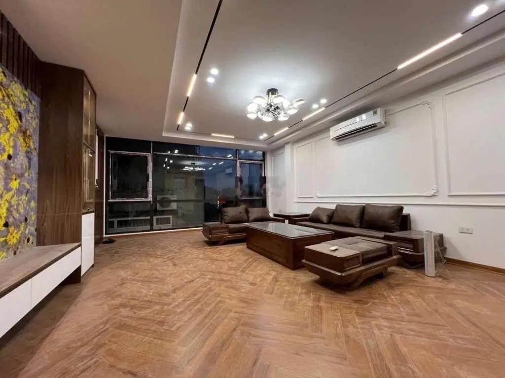 Bán nhà ngọc lâm 43mx6 tầng ngõ thông oto ngủ trong nhà nội thất xịn
