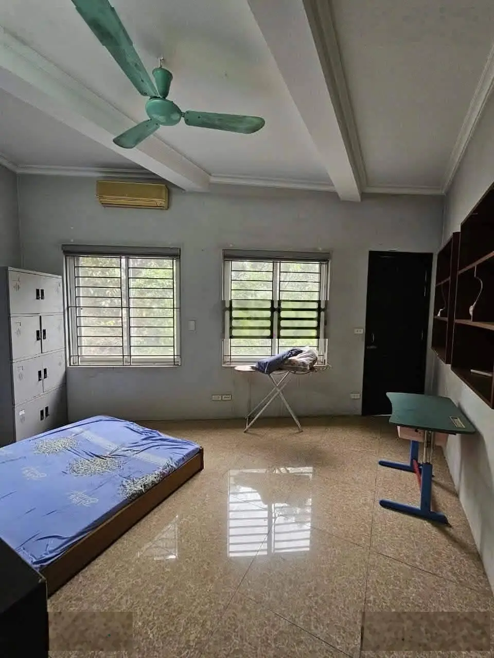 Bán nhà Quan Nhân, Thanh Xuân: 35/47m, 4 tầng, mặt tiền 9 m giá 12 tỷ. Ngõ ô tô tránh kinh doanh.