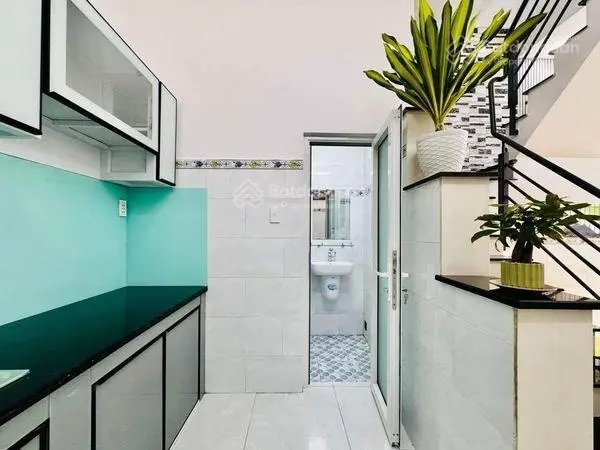 Chủ nhà cần bán gấp, đường Phùng Văn Cung, Q. Phú Nhuận, 56m2, SHR. LH: 0984555724