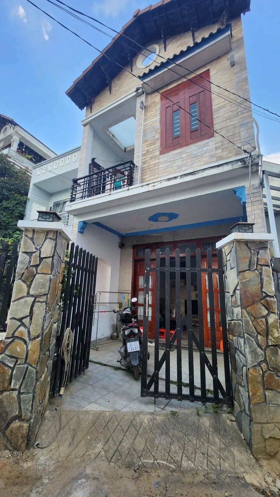 Bán nhà 2 tầng 84m2 UBND p Phú Hữu Q9 4,1 tỷ sổ hồng đường oto LH 0902966926
