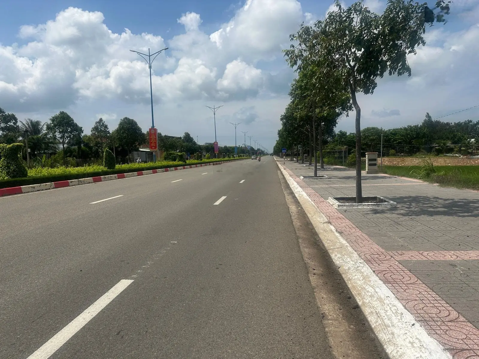 Cần bán lô đất 2 mặt tiền đường Võ Thị Sáu TT - Long Điền, BRVT