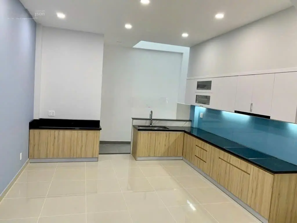 Nhà 3 tầng 4pn hẻm xe hơi 4m - dòng tiền 15tr/tháng - sổ riêng hoàn công-80m ra Hoàng Diệu 2 - 8.xt