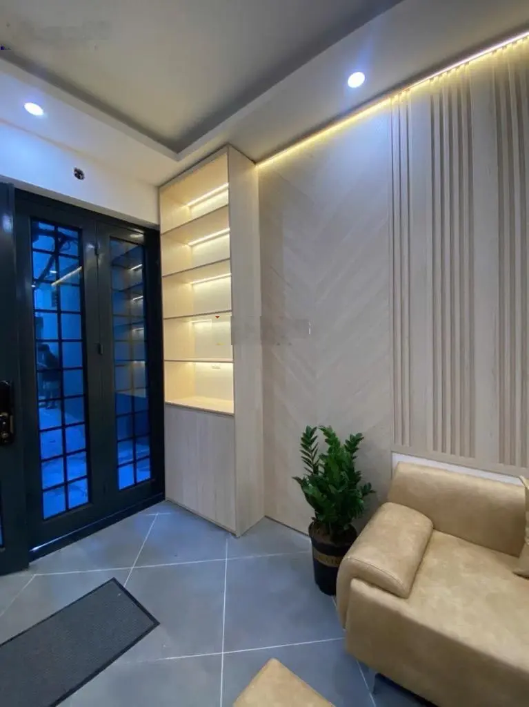 Bán nhà Hàm Nghi , 132m2 , mt14m , đã chia sổ 3 lô , vài bước ra ôtô , 20m ra phố . 16,5 tỷ