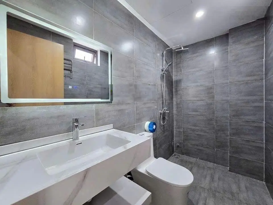 Siêu phẩm nhà đẹp vào ở liền-shr ngay sát mt chiến luợc bình tân dt80m2, chỉ 3ty1 + 2 chỉ vàng