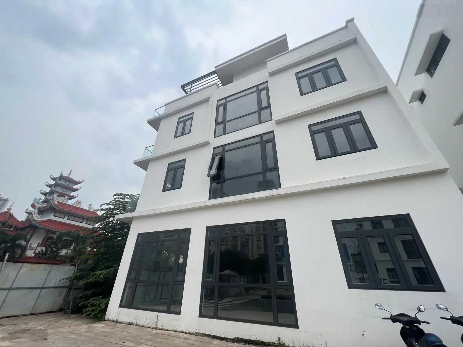 Chính chủ bán nhà phố quận 2 an phú newcity góc 2 mặt tiền giá 39 tỷ LH ms Uyên 0935 586 ***