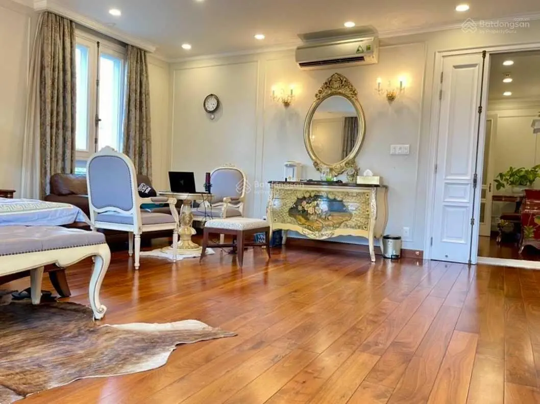 Villa có hồ bơi Nam Thiên 3 Phú Mỹ Hưng 366m2 cần tìm chủ nhân mới trong năm 2024 LH 0969 896 ***